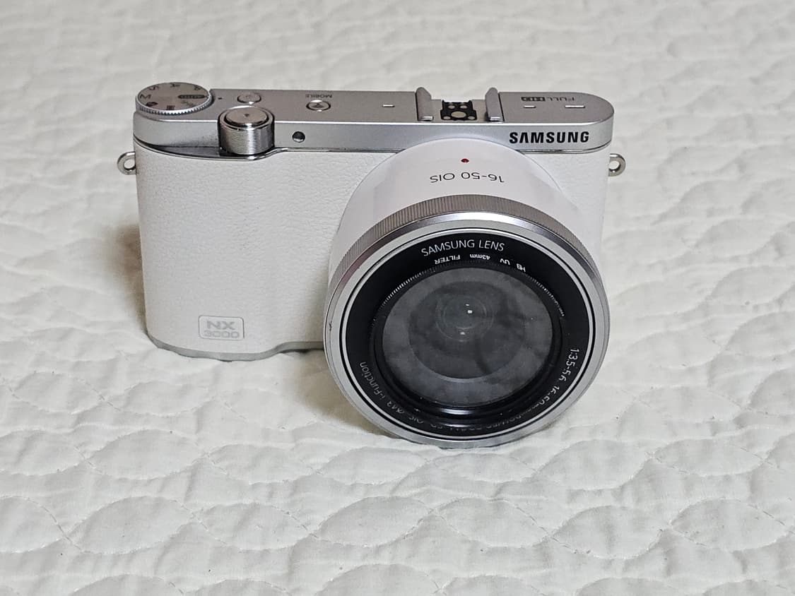 삼성 NX3000 미러리스 카메라 화이트
16-50mm OIS 줌렌즈 상품이미지1