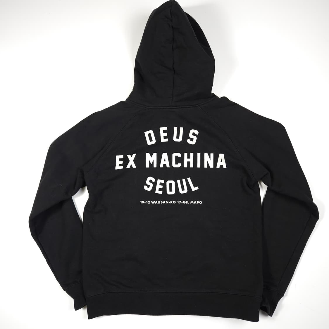 데우스 엑스마키나 서울 후드티 상품이미지1