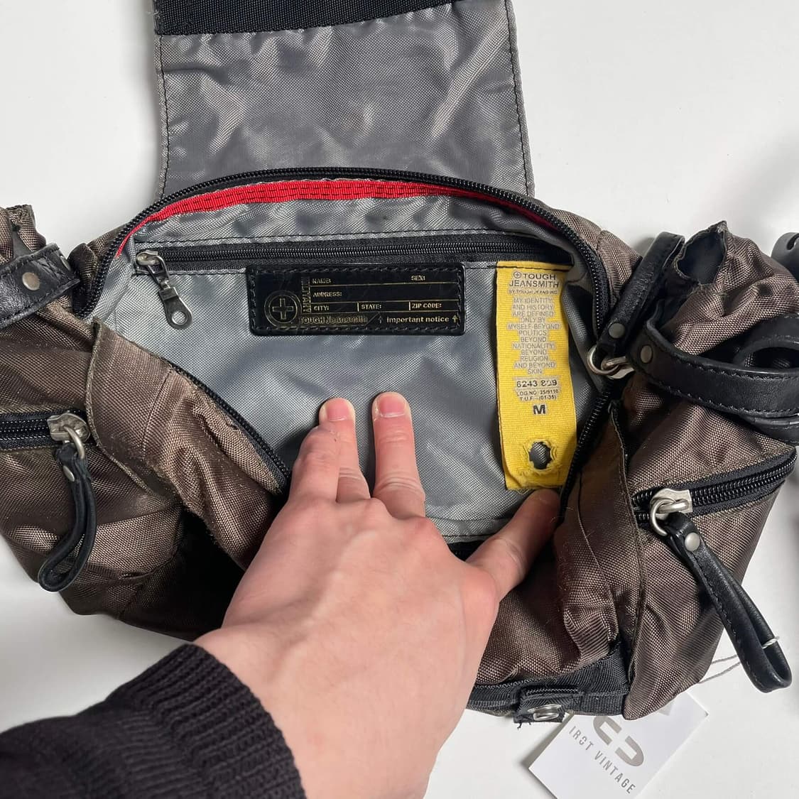 Tough jeansmith 크로스 패턴 크로스백 상품이미지10