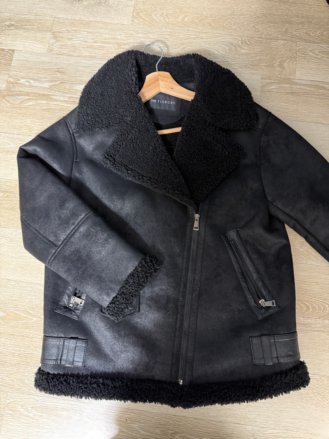 더틸버리 무스탕 상품이미지1