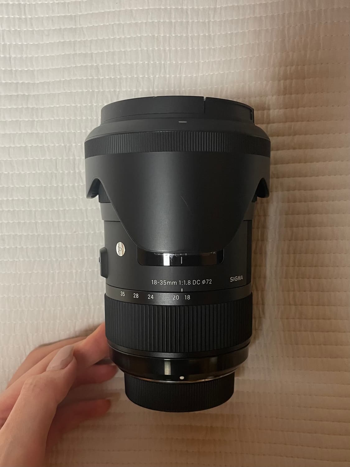 시그마 18-35mm F1.8 DC 상품이미지2