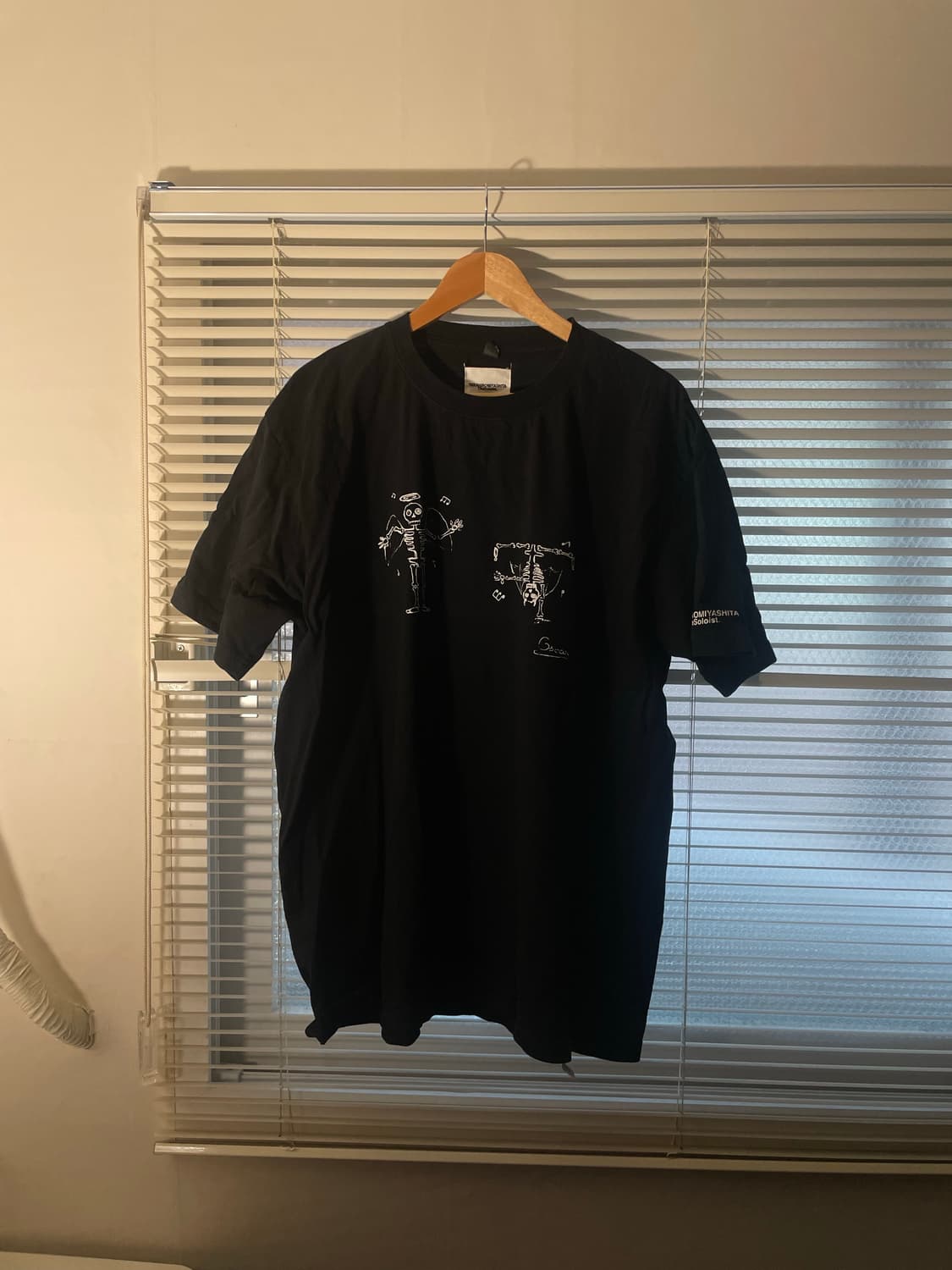 솔로이스트 23aw 오스카 데빌앤엔젤티셔츠 상품이미지1