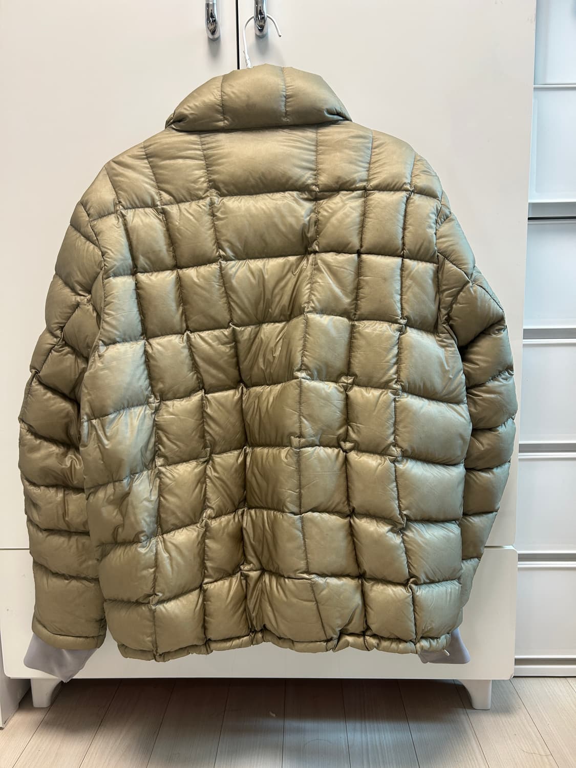 999휴머니티 모듈러 라이트 구스 푸퍼 카키 2(M) 상품이미지2