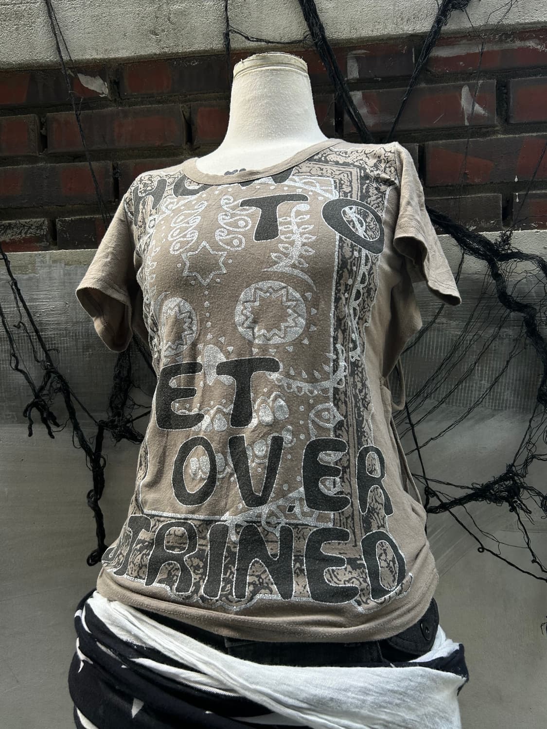 *rare design* 00s JPN 펑크 거미줄 카키 스컬 티셔츠 상품이미지3