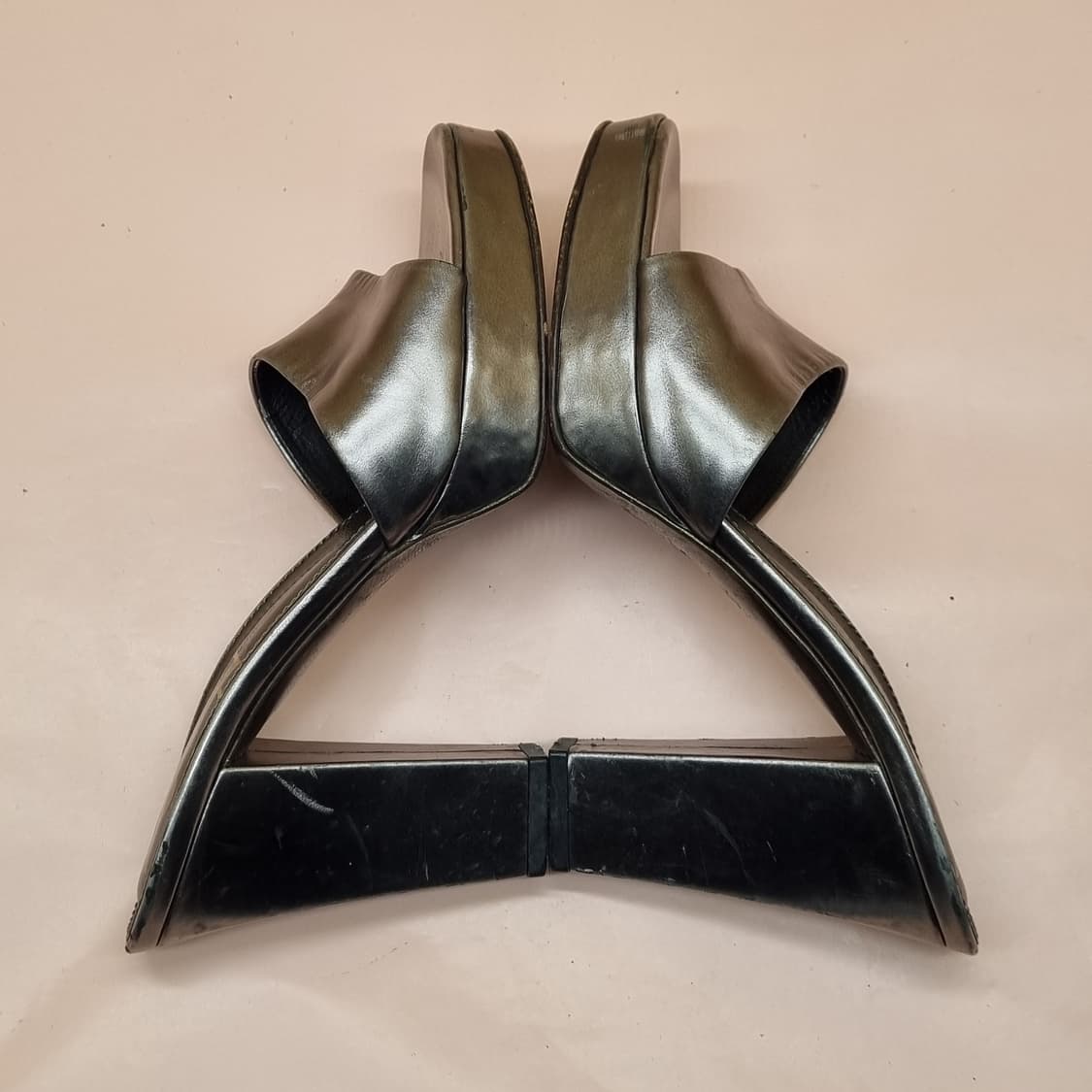 생로랑 플랫폼 여성샌들230 굽10 상품이미지5