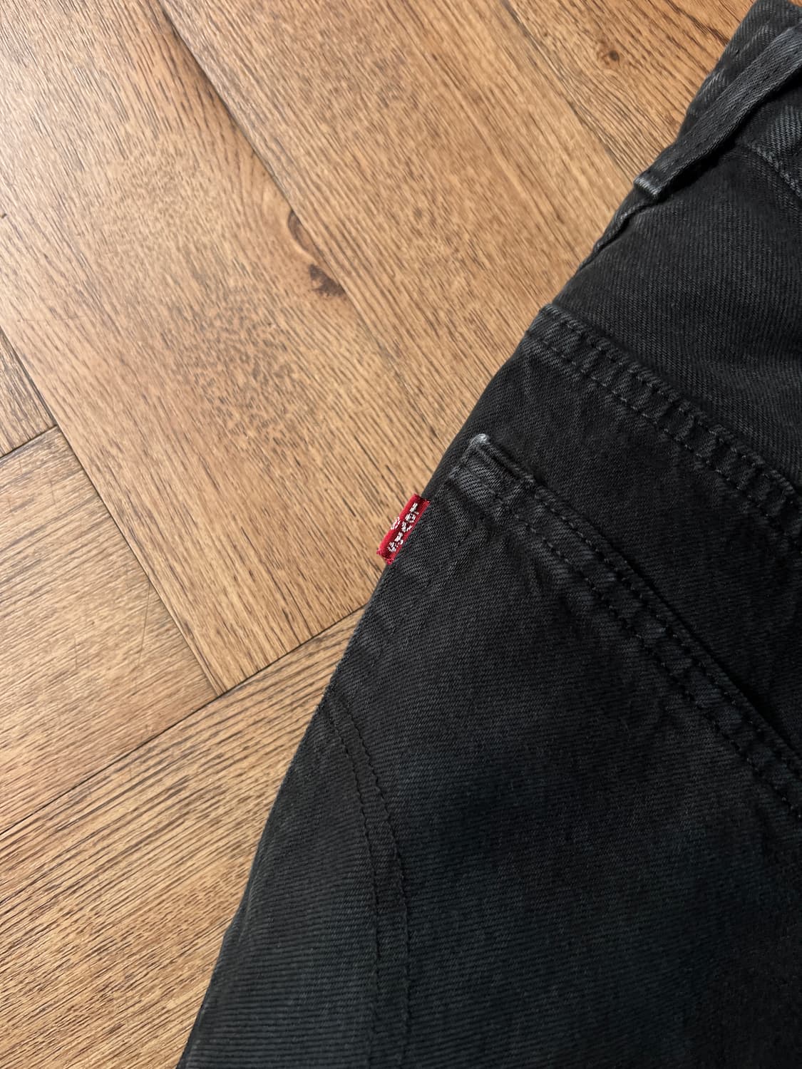 [38]리바이스 유럽 501 스트레이트 흑청 데님 팬츠 상품이미지6