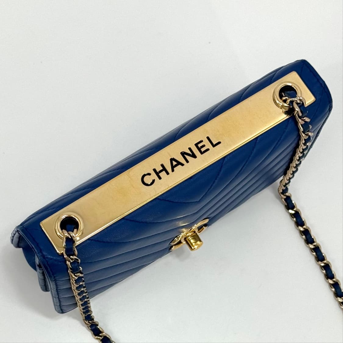 [감정완료] 샤넬 쉐브론 트렌드 CC 체인 크로스백 WOC 상품이미지8