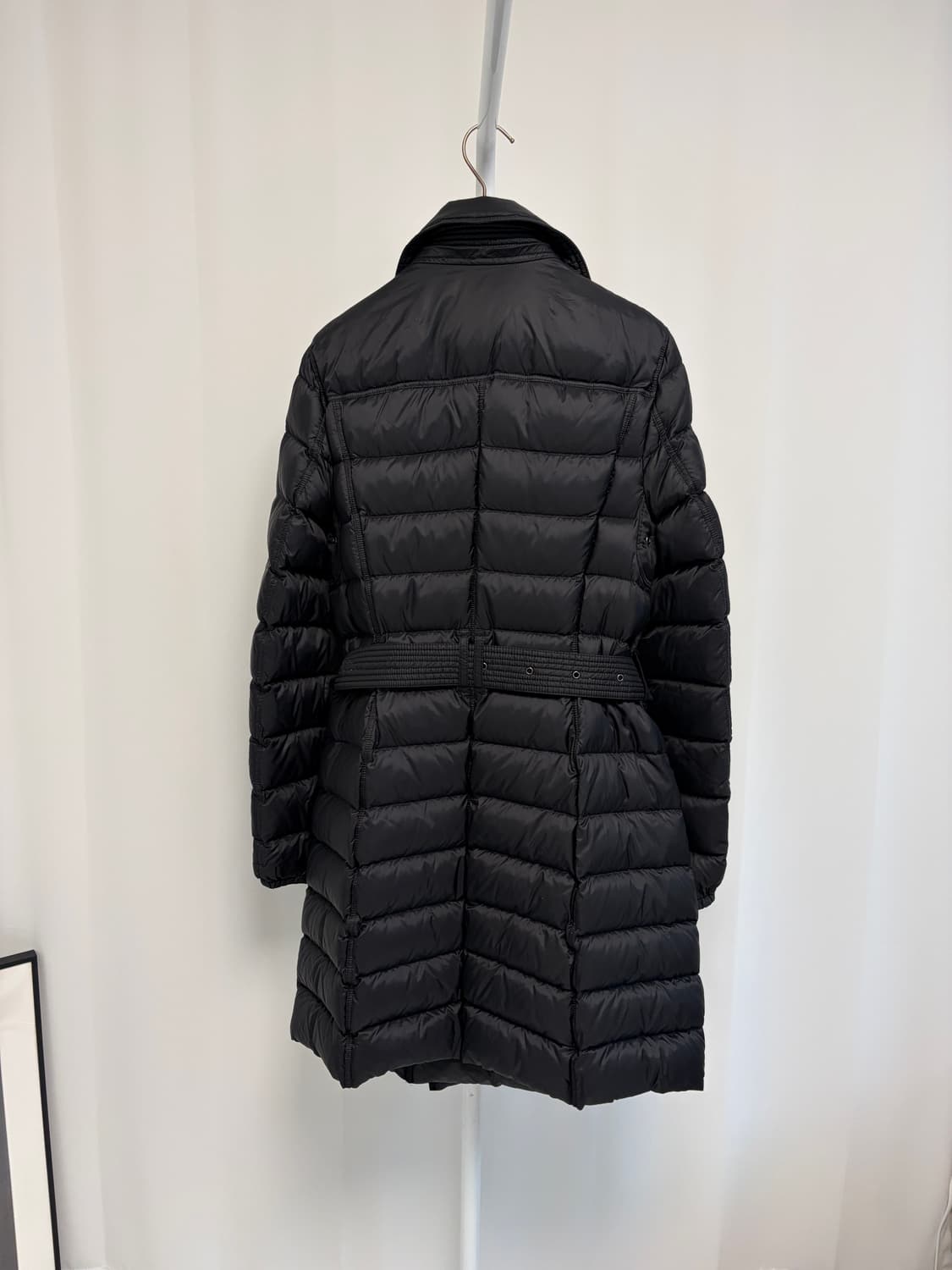 버버리 블랙 벨티드 트렌치 패딩 다운 코트 상품이미지8