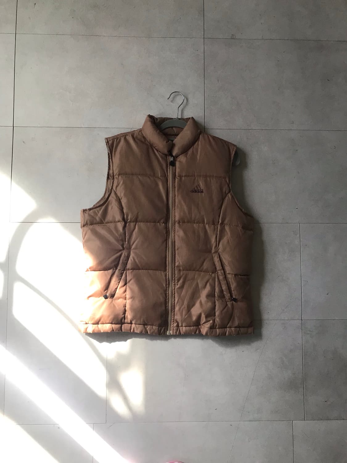 아디다스90s 브라운 패딩조끼 상품이미지6