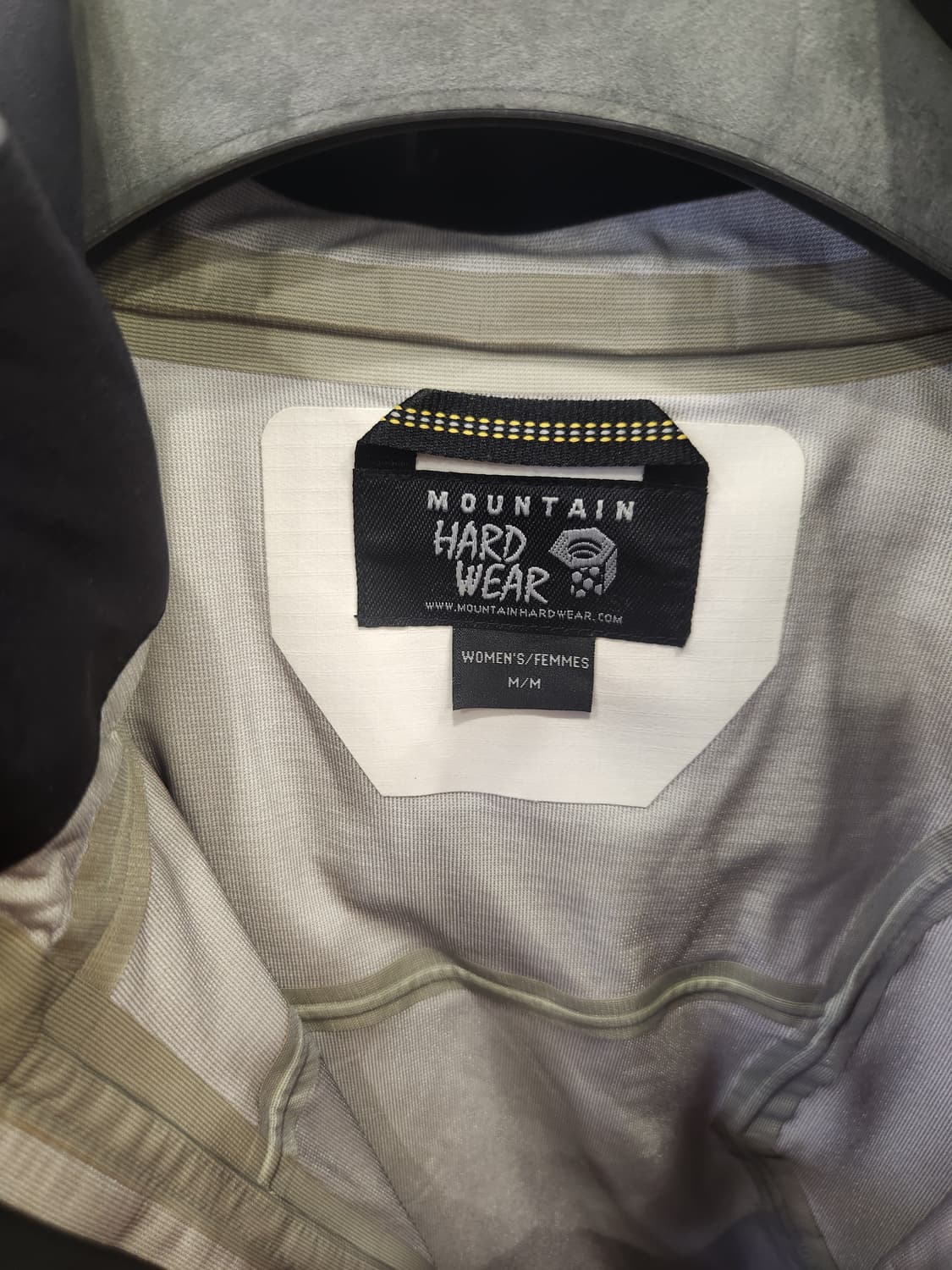 마운틴하드웨어 방수 등산 자켓 / 고어텍스급 기능성마운틴하드웨어 기능성  상품이미지3