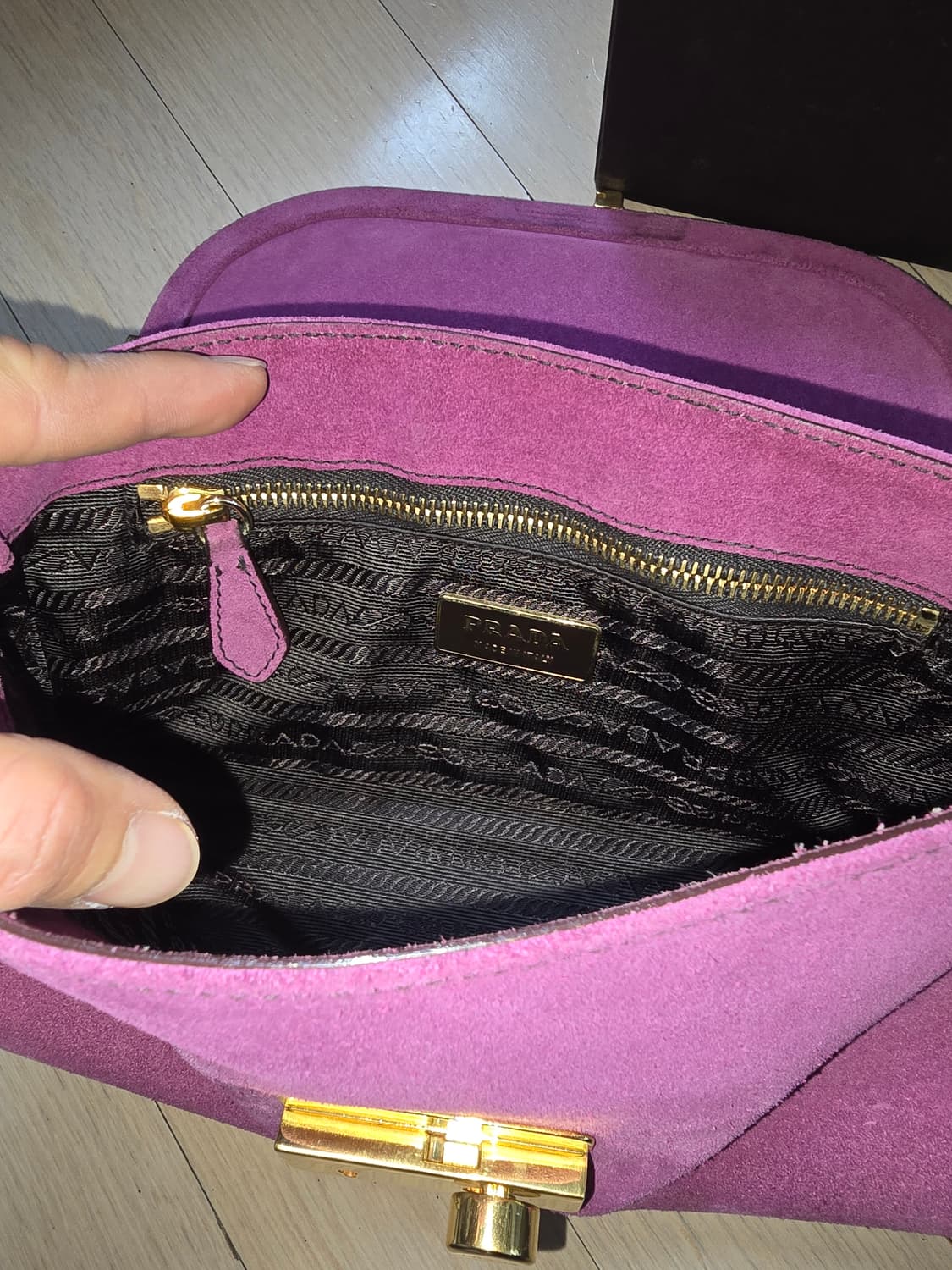 (정품)프라다 빈티지 스웨이드 숄더백 상품이미지9