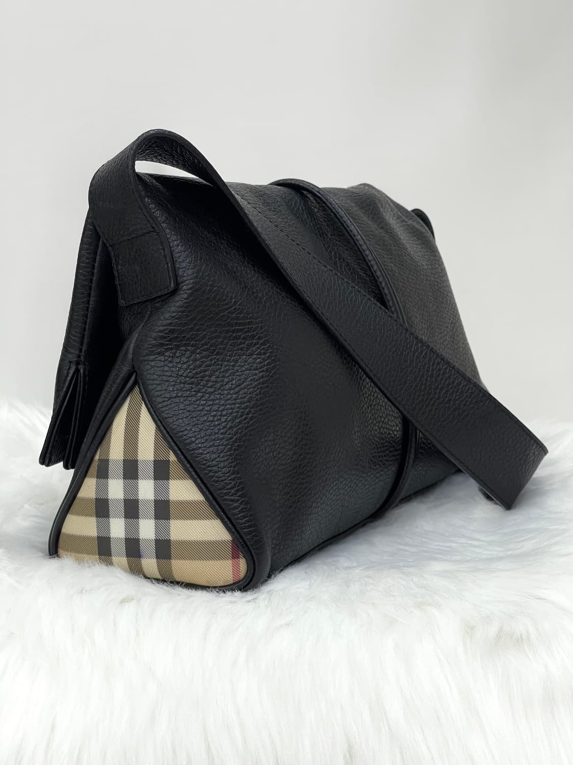 정품) 버버리 숄더백 상품이미지9