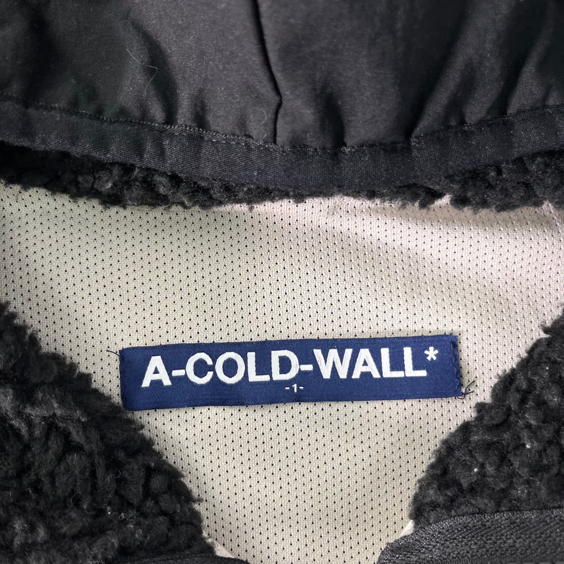 105 어콜드월 빅로고 양털 플리스 자켓 상품이미지3