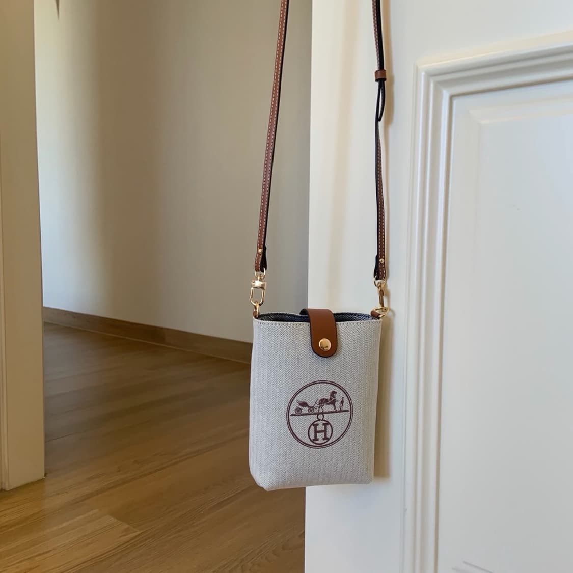  에르메스 업사이클 폰 크로스백 미니 버킷백 상품이미지2