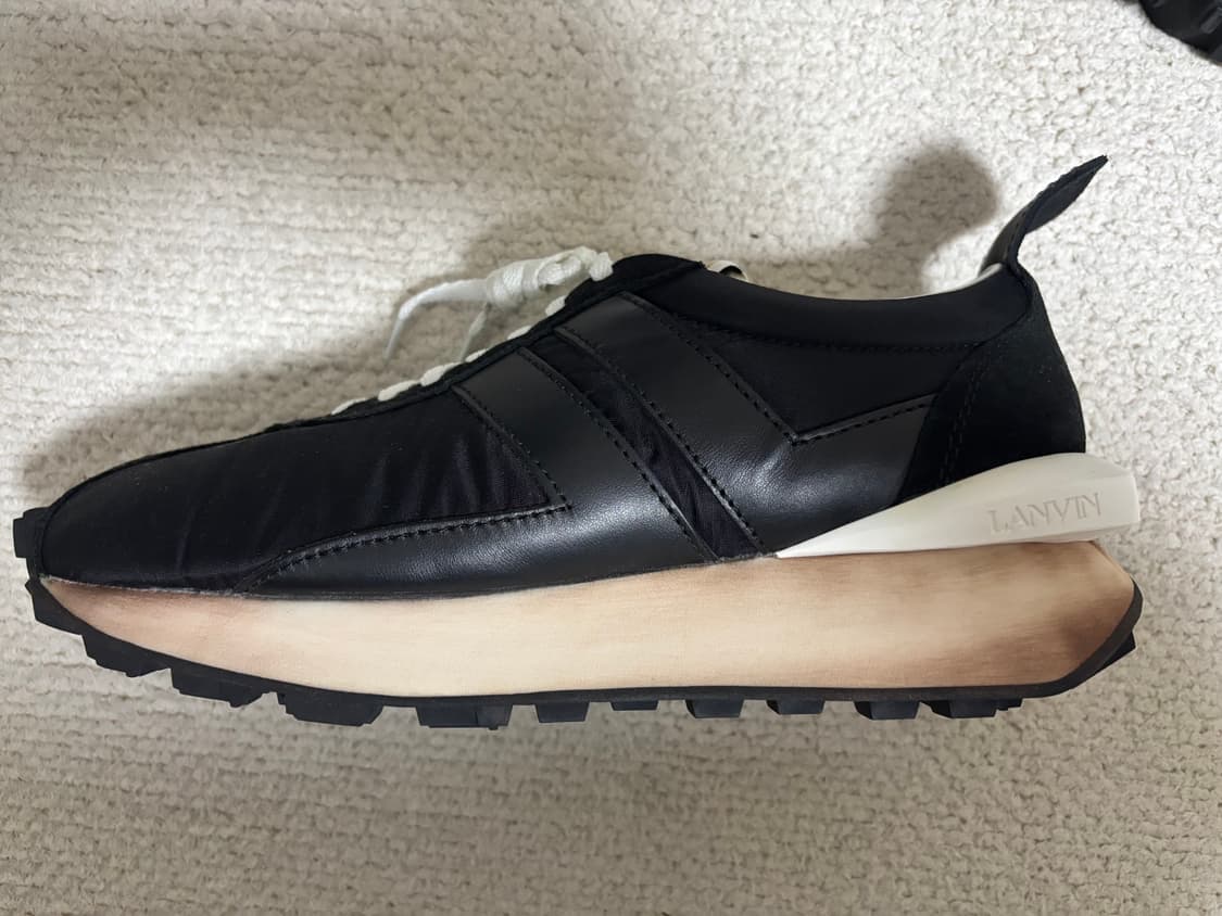 랑방 범퍼 스니커즈 42 270-275사이즈 상품이미지4