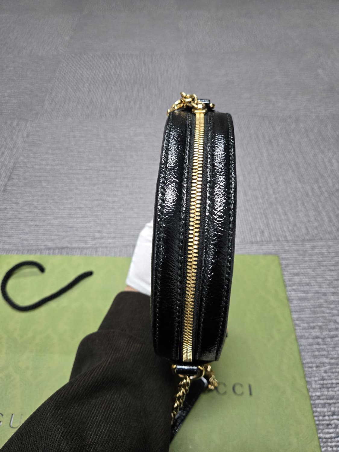 [특가][정품] 구찌 오피디아 벨벳 라운드백 상품이미지5