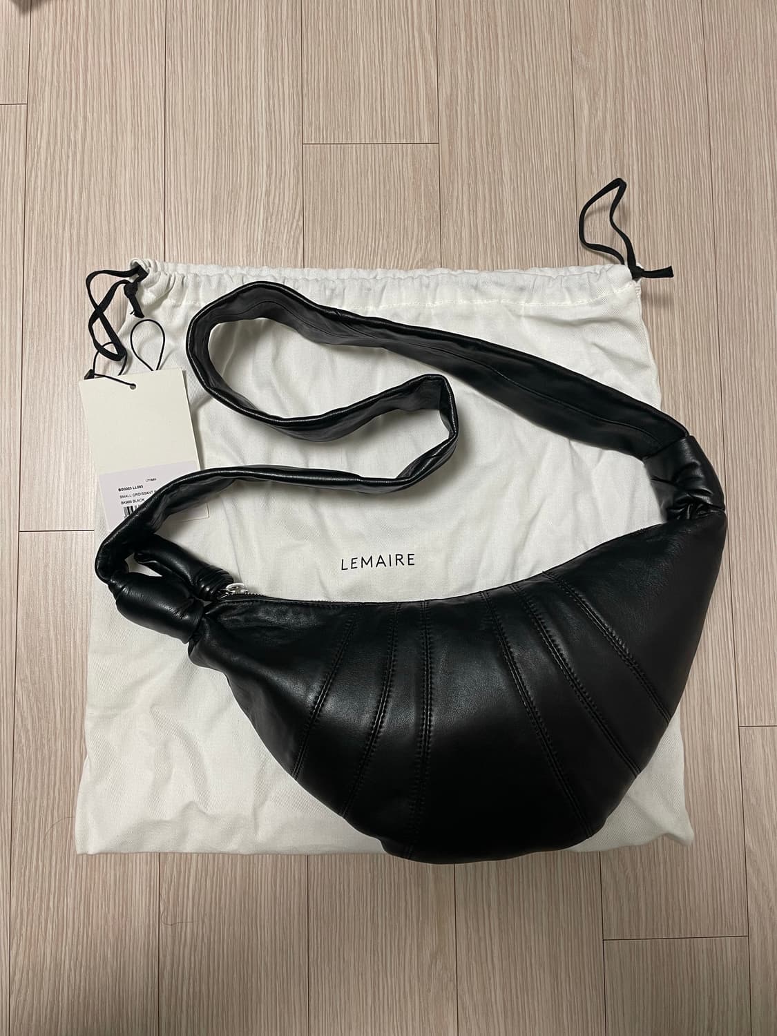 르메르 크루아상 범백 블랙 스몰 상품이미지1