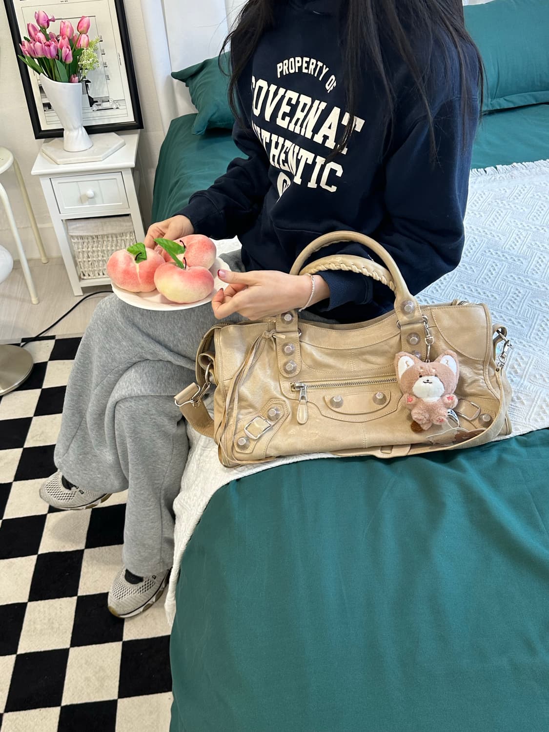 [A 정품] 발렌시아가 시티 모터백 파트타임 아이보리 상품이미지4