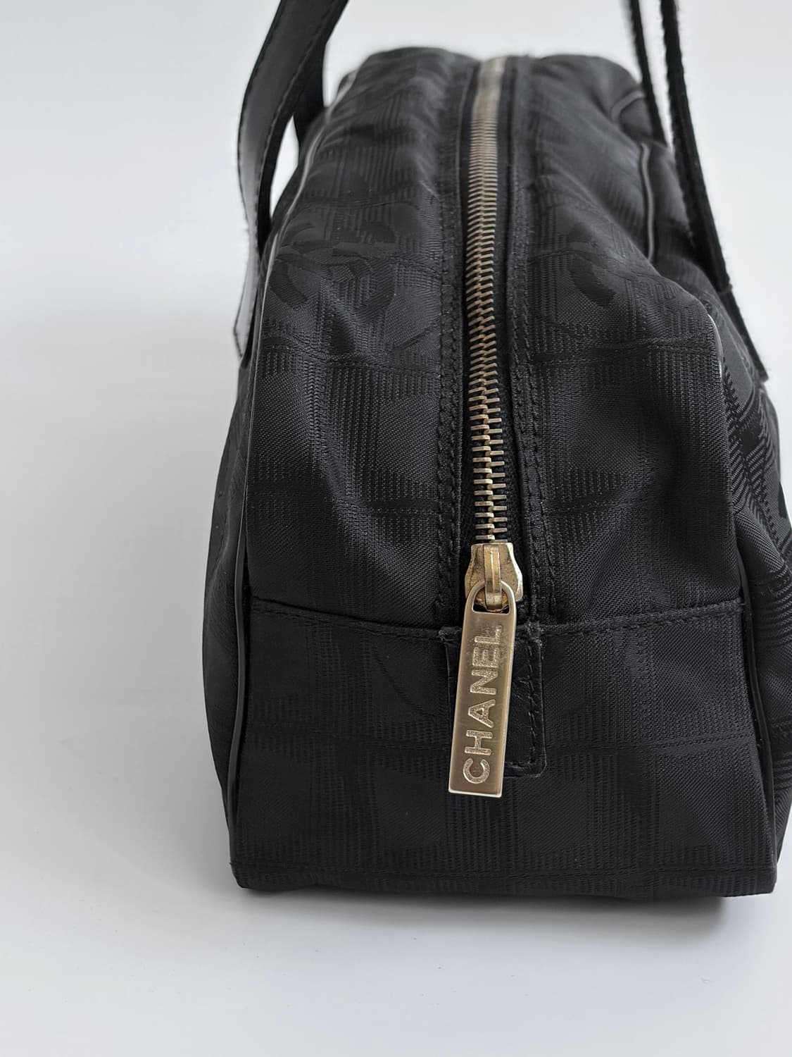 샤넬 뉴트래블라인 바게트 토트백 판매합니다. 상품이미지4