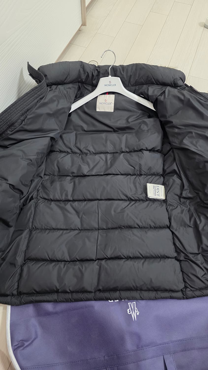 몽클레어 클루니 4사이즈 블랙 상품이미지5