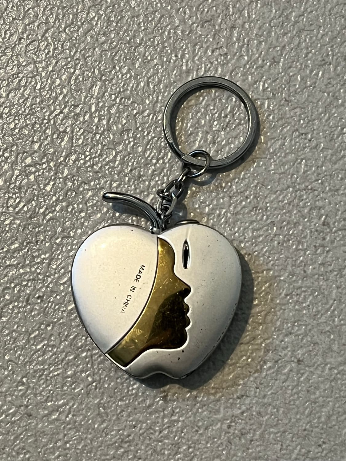 메탈 애플 실루엣 키링 라이터 상품이미지2