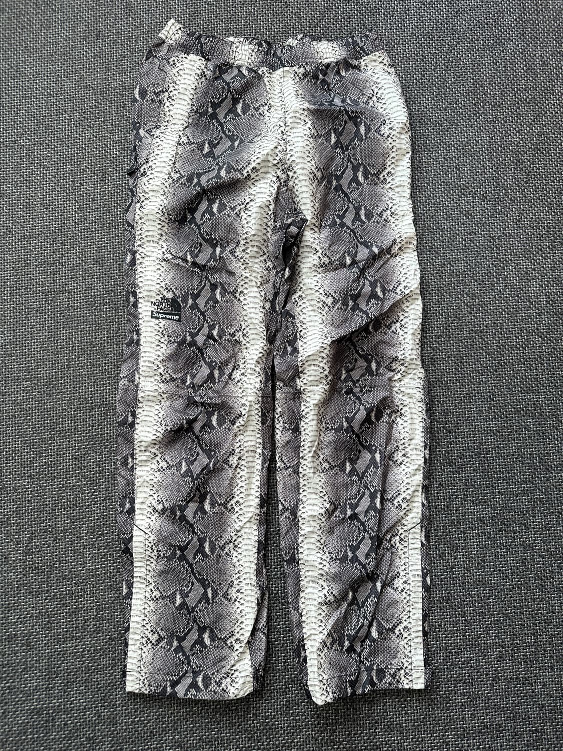 슈프림 노스페이스 스네이크 테이프 심 팬츠 상품이미지2