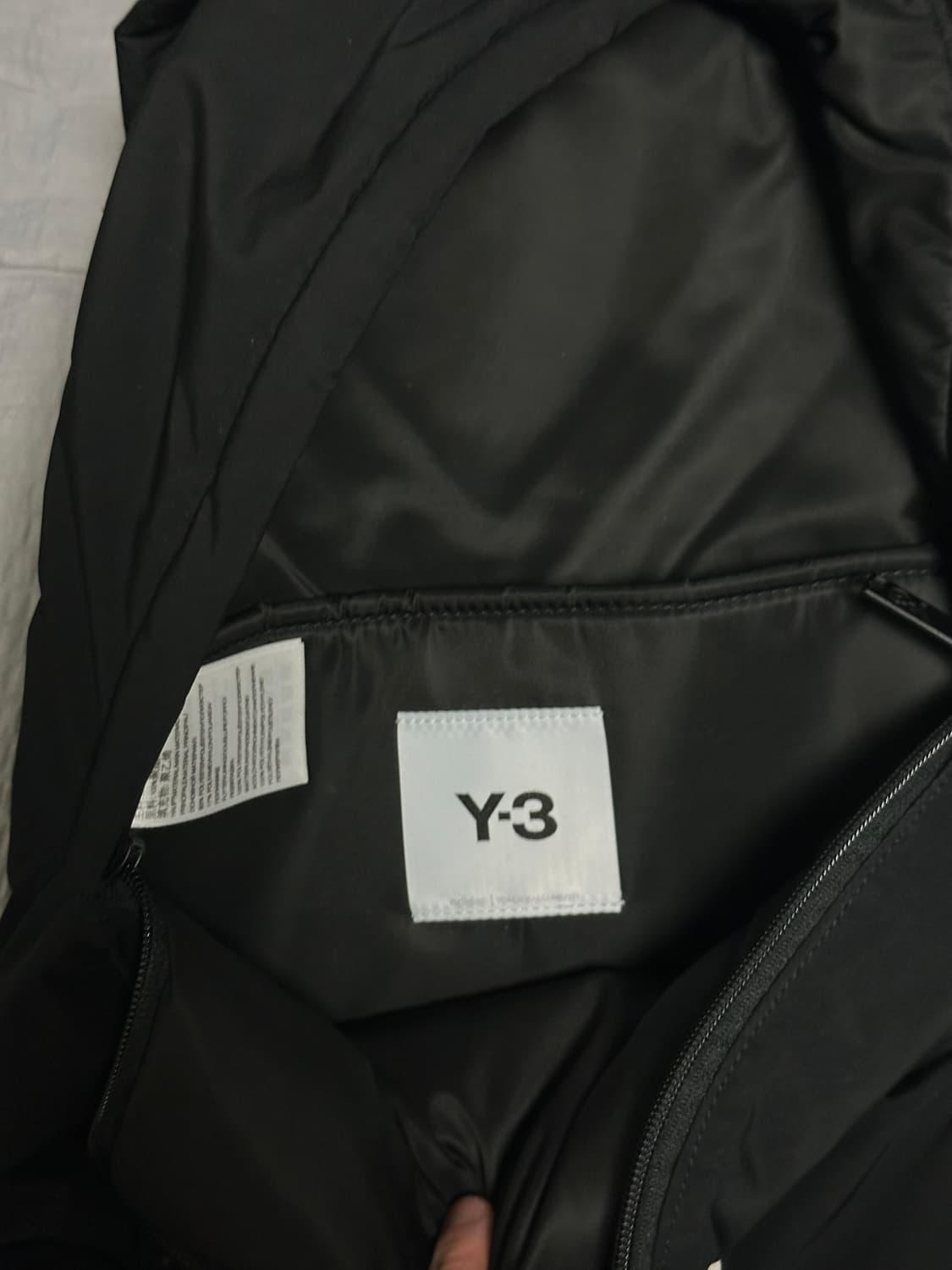 Y-3 테크라이프 백팩 판매 상품이미지5