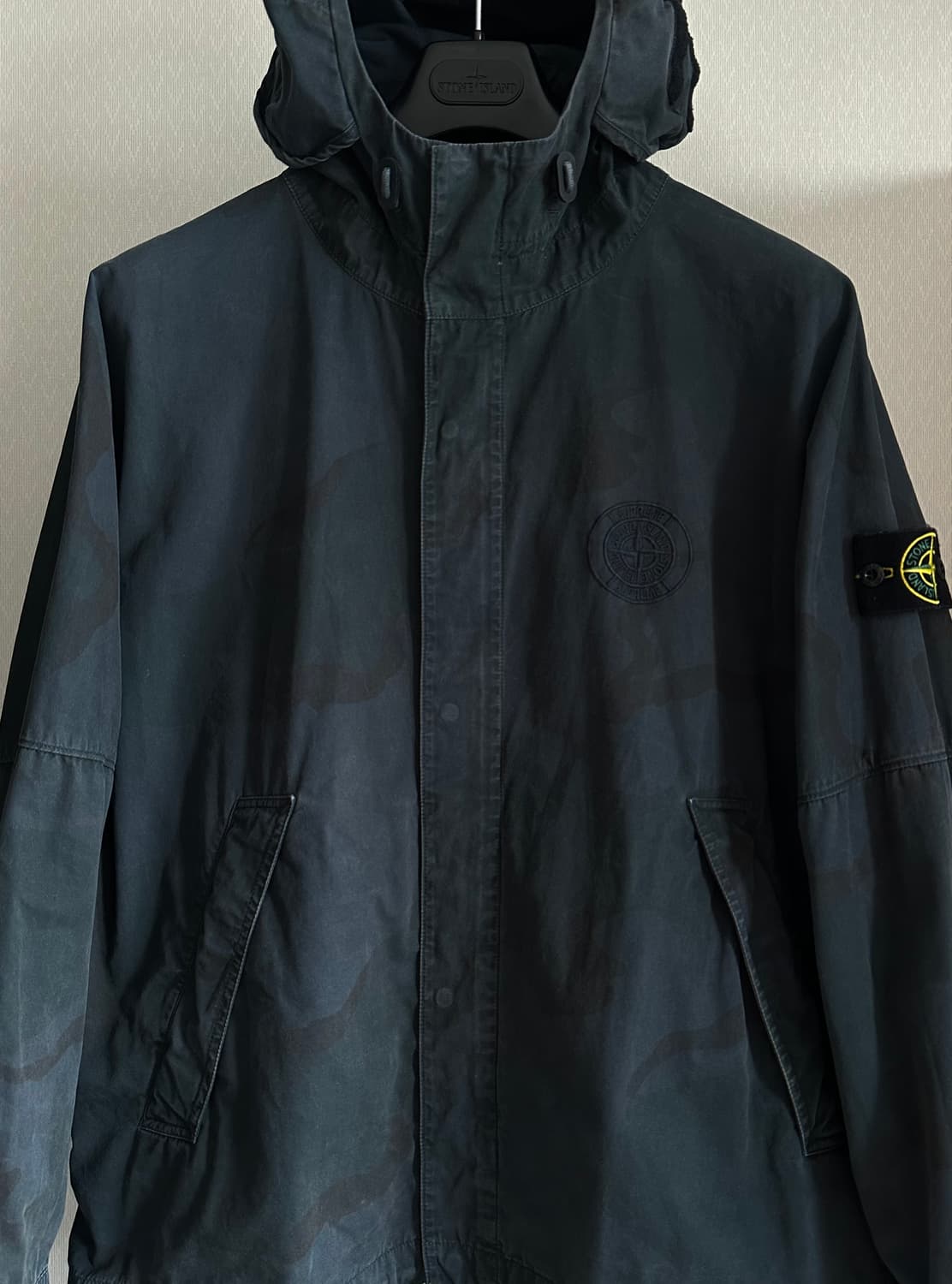 스톤아일랜드 x 슈프림 라이엇 마스크 카모 자켓 M(105) 상품이미지1