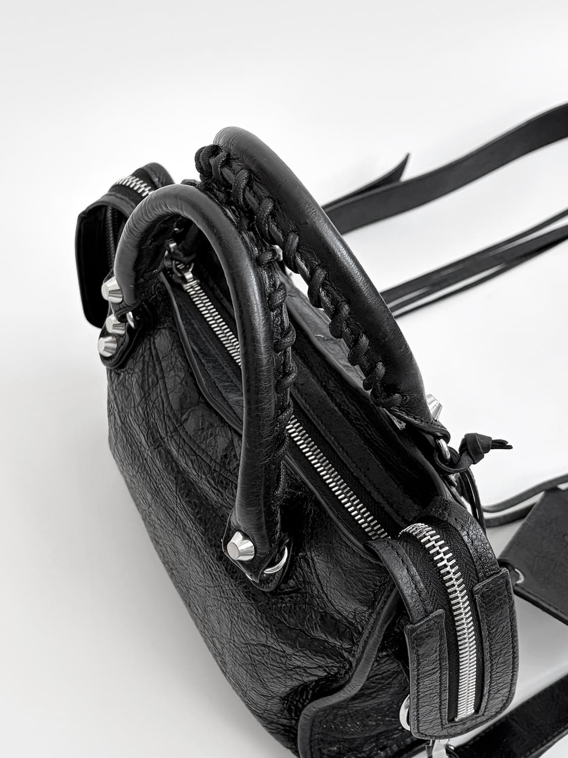 발렌시아가 클래식 시티백 미니 판매합니다. 상품이미지5