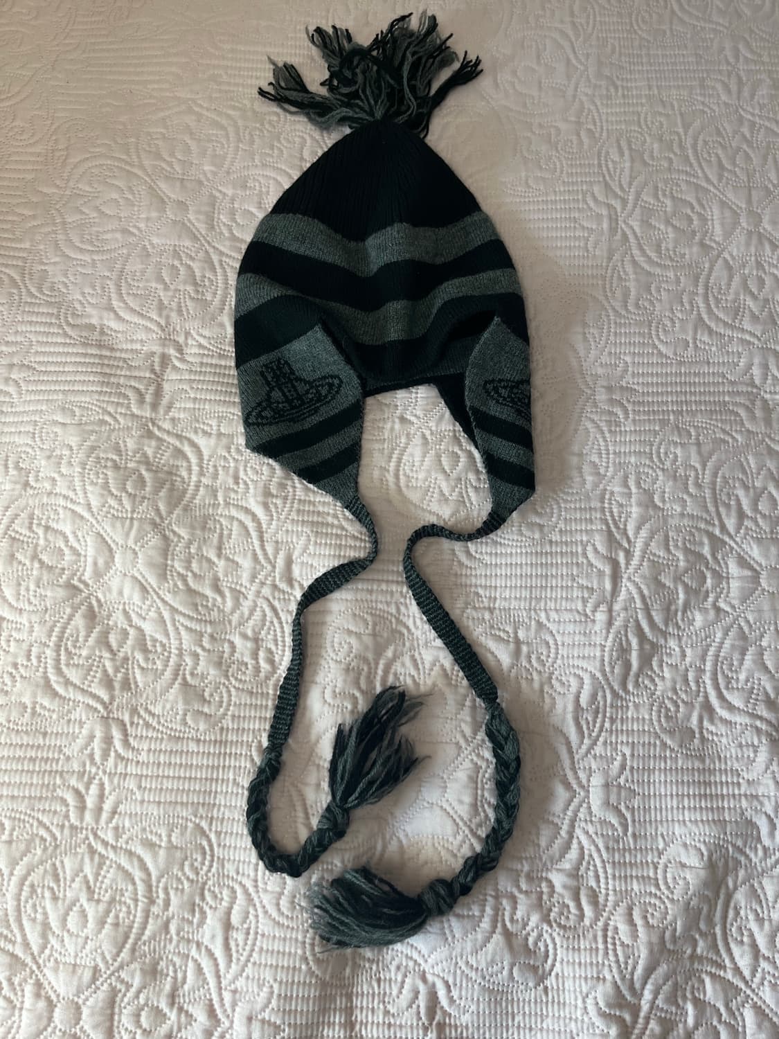 비비안웨스트우드 이어플랩 상품이미지1