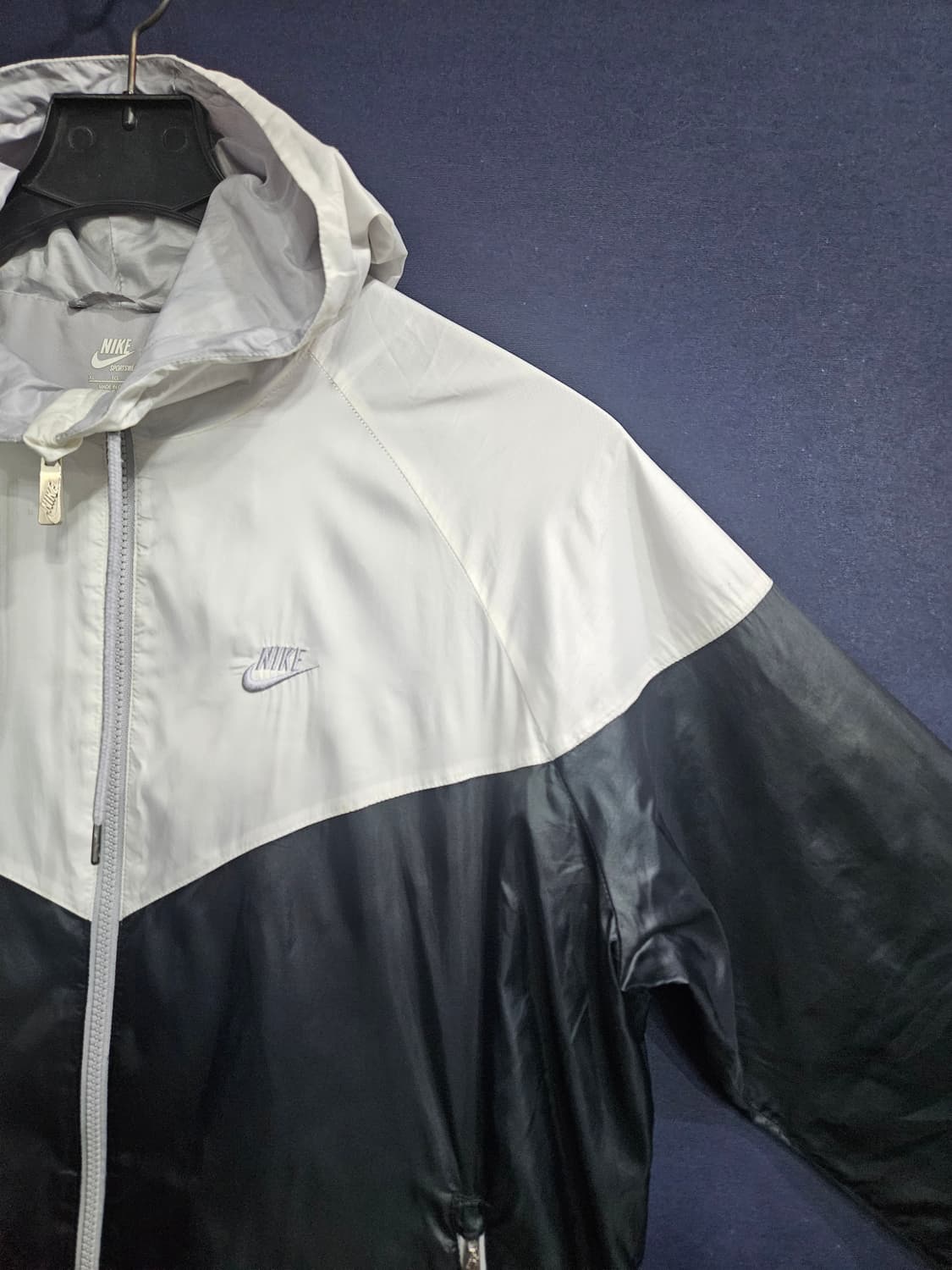 나이키 자수로고 투톤 남성 100~105 바람막이 후드집업 자켓  상품이미지4