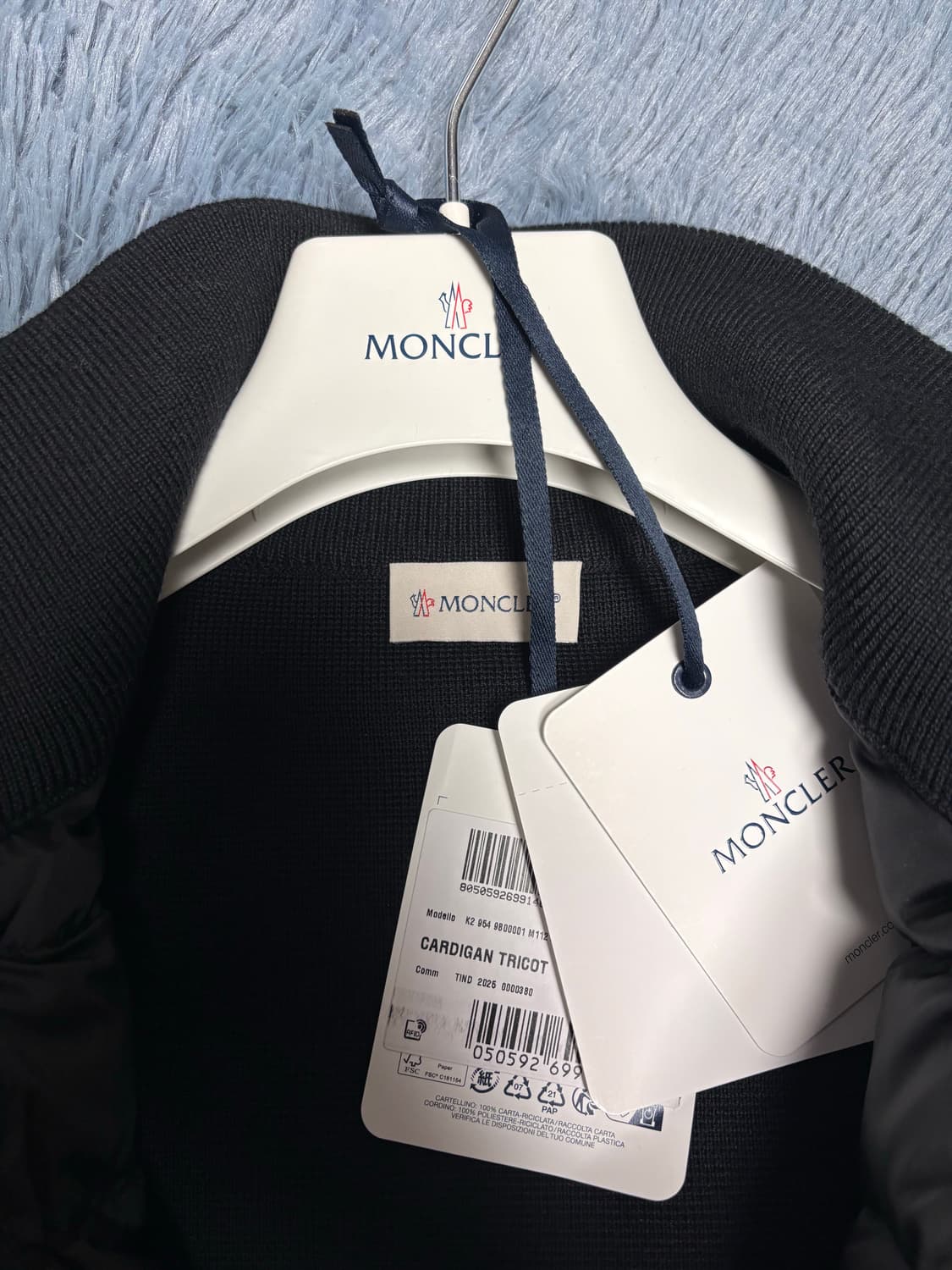 [당일배송/새상품급] 몽클레어 김현우 트리콧 니트패딩 블랙 L size 상품이미지3