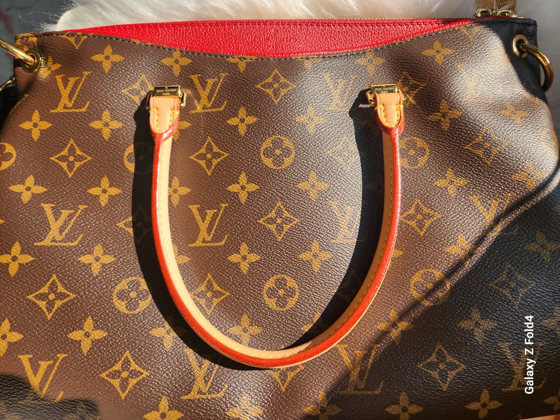 루이비통 팔라스 모노그램 MM 명품가방 판매합니다. 상품이미지5