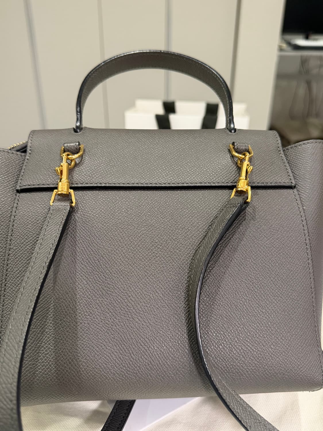 셀린느 벨트백 나노 그레이 상품이미지5