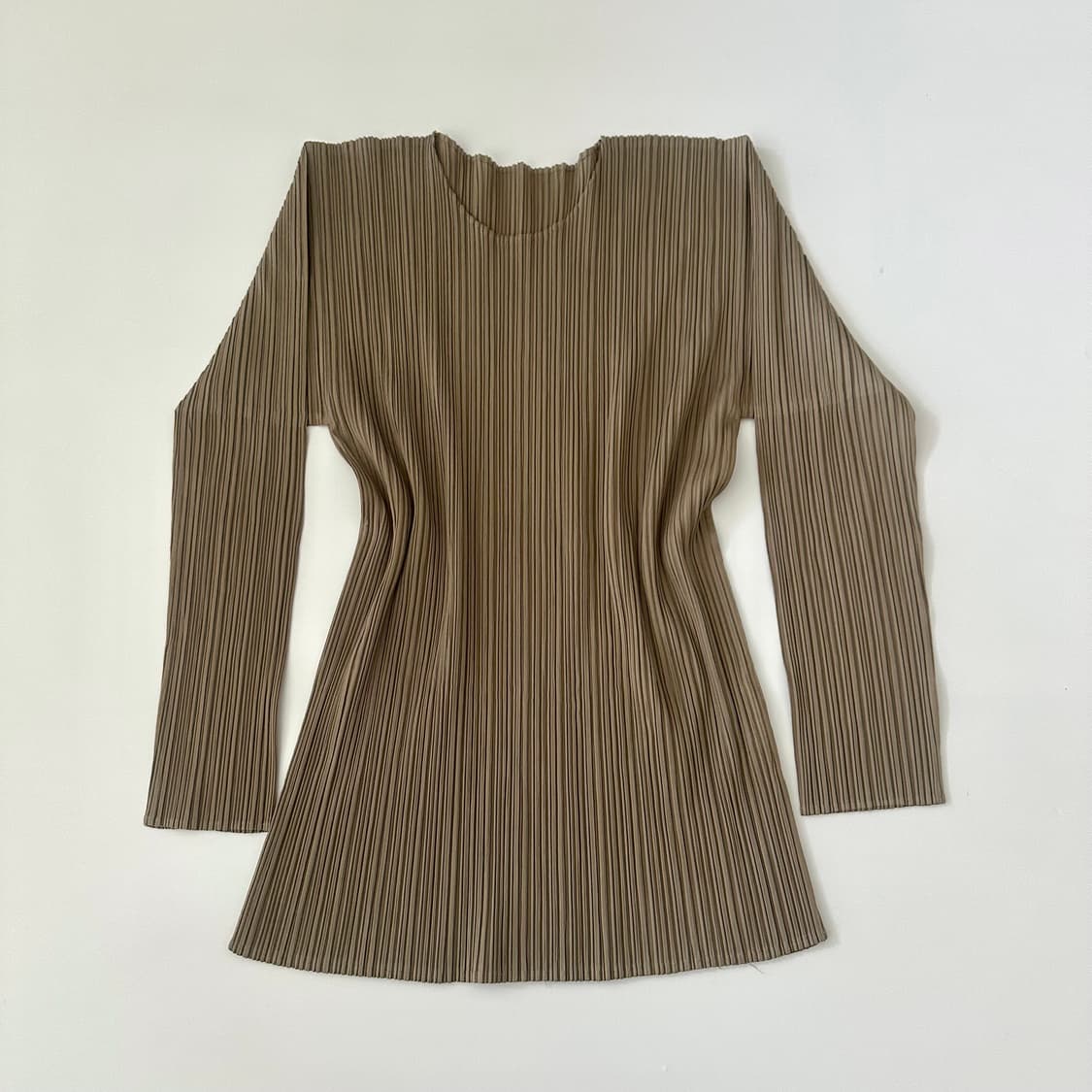 이세이미야케 플리츠플리즈 블라우스 티셔츠 상품이미지1