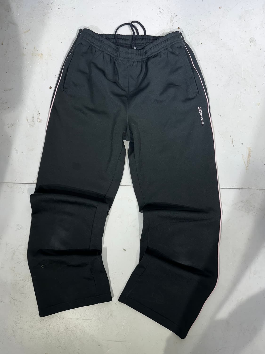 리복 블랙 와이드 스몰 로고 사이드 라인 팬츠 M 상품이미지4