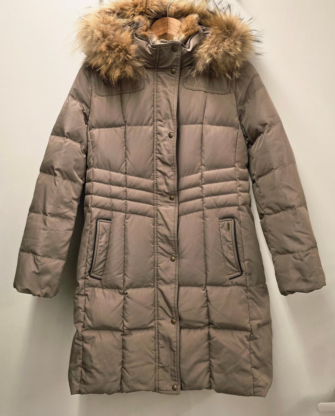 헤지스 여성 구스다운 롱패딩. 싸이즈 90
 상품이미지1