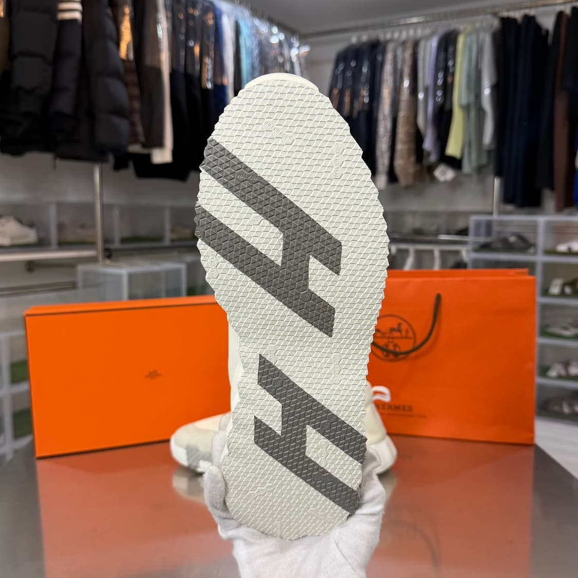 [리오브] 에르메스 바운싱 그레이 메쉬 스웨이드 스니커즈 상품이미지4
