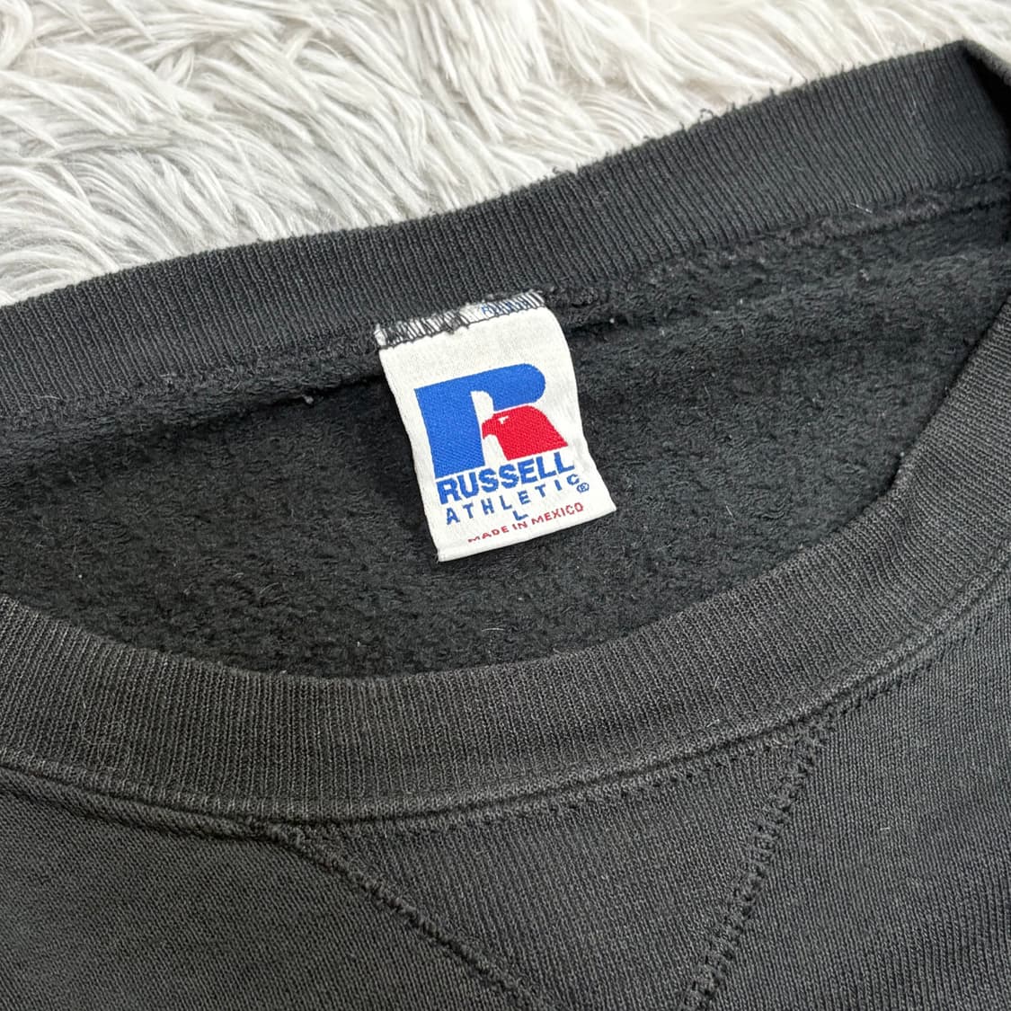 90s 러셀 스웻셔츠 맨투맨 faded 블랙 상품이미지4