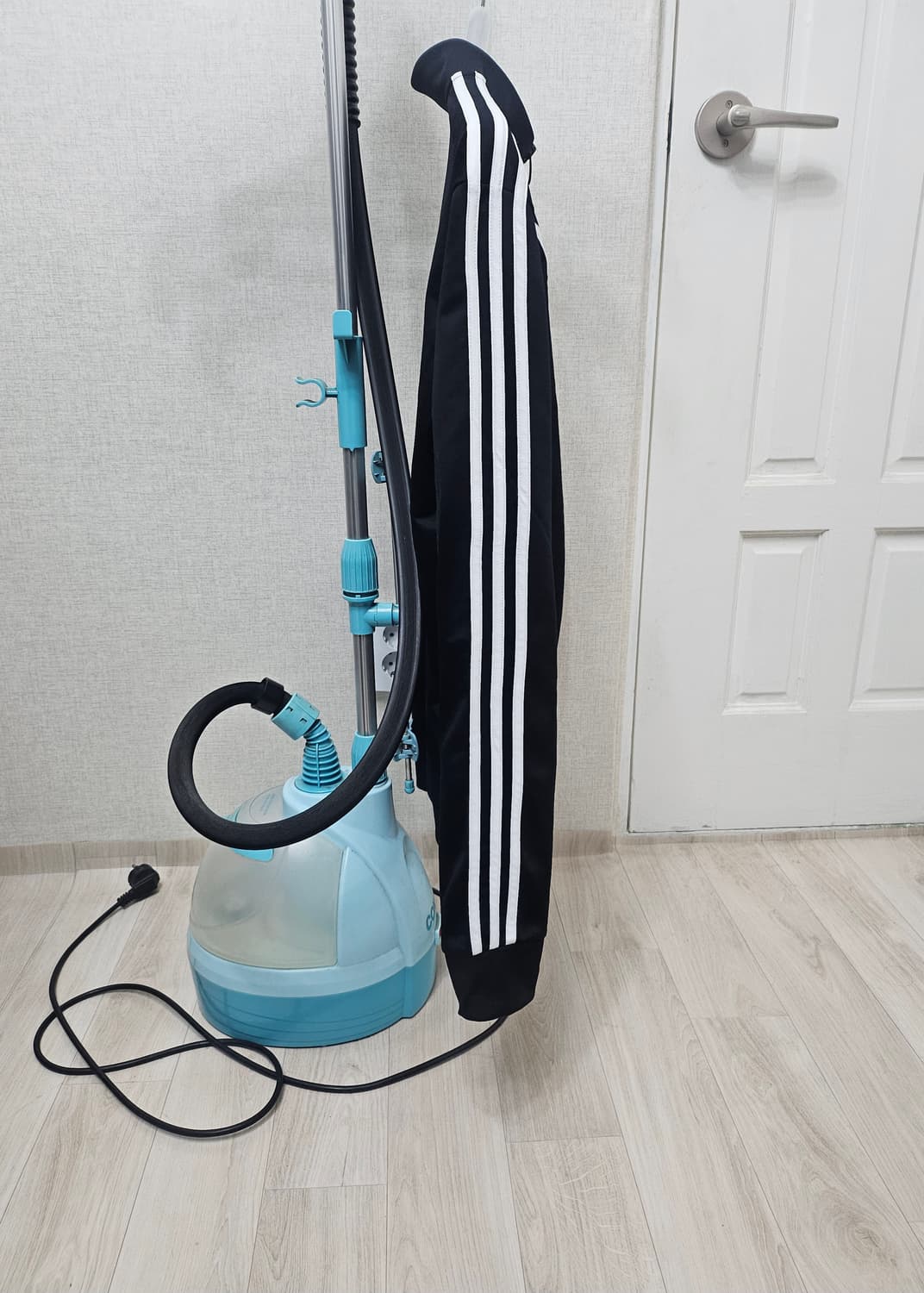 (100)L ☆초대장급☆ 아디다스 에센셜 3S 웜업 [검흰] 트랙탑져지 상품이미지6