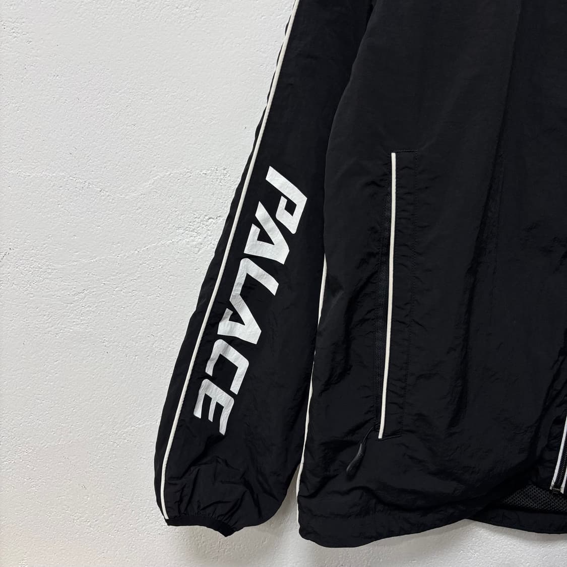 팔라스 18FW 파이프 다운 자켓 상품이미지4