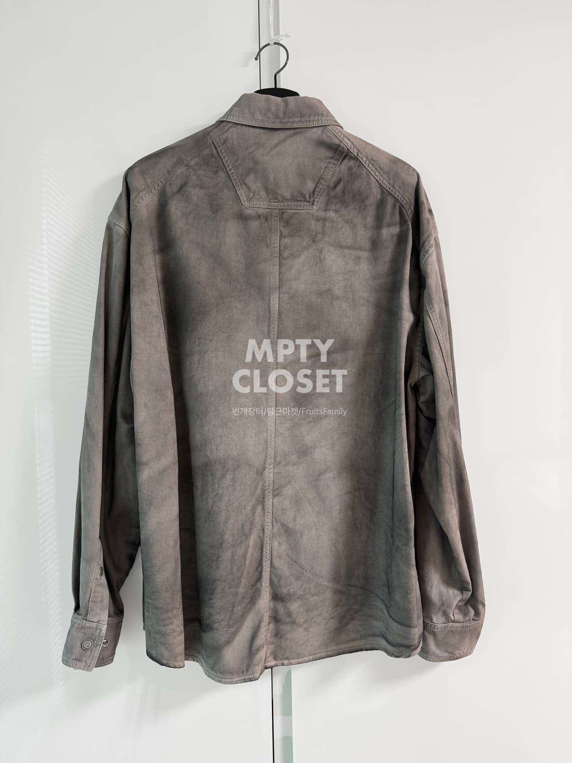 [46] 준지 25fW 페인티드 데님 셔츠 베이지 상품이미지3