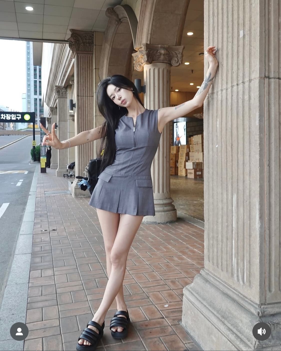 페일제이드 지퍼라인드레스 차콜 2사이즈 상품이미지3