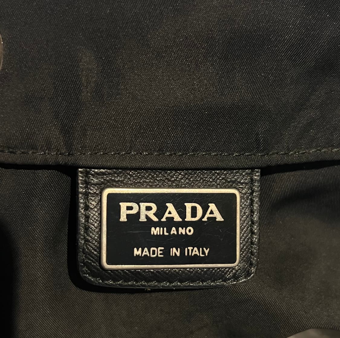 프라다 나일론 백팩 상품이미지8