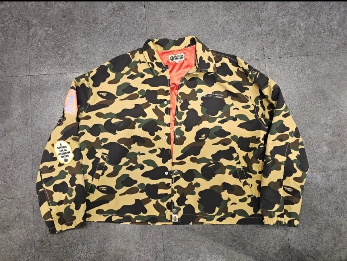 베이프 x 닥터마틴 코치자켓 상품이미지1