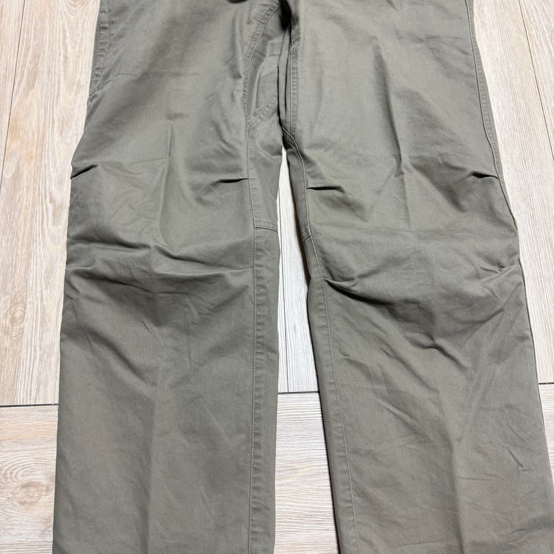 L) 49,000원 콜롬비아 하이킹 팬츠 파라슈트 등산 바지 상품이미지2
