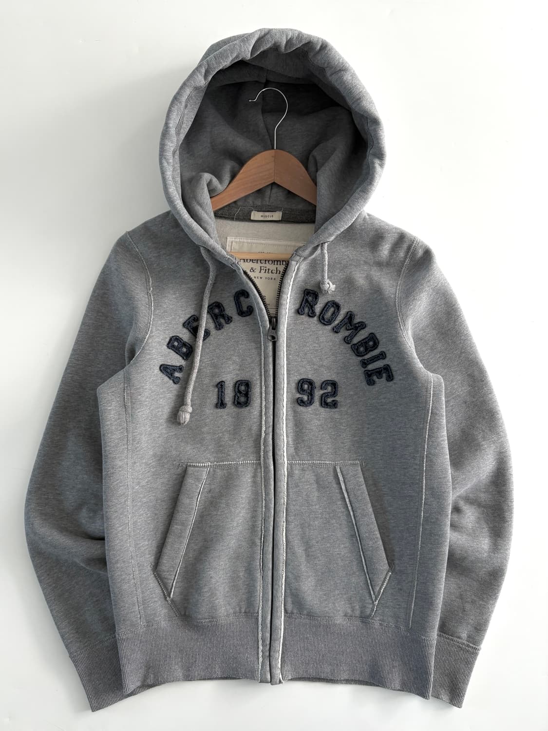 Abercrombie 아베크롬비 그레이컬러 로고 후드집업 상품이미지1