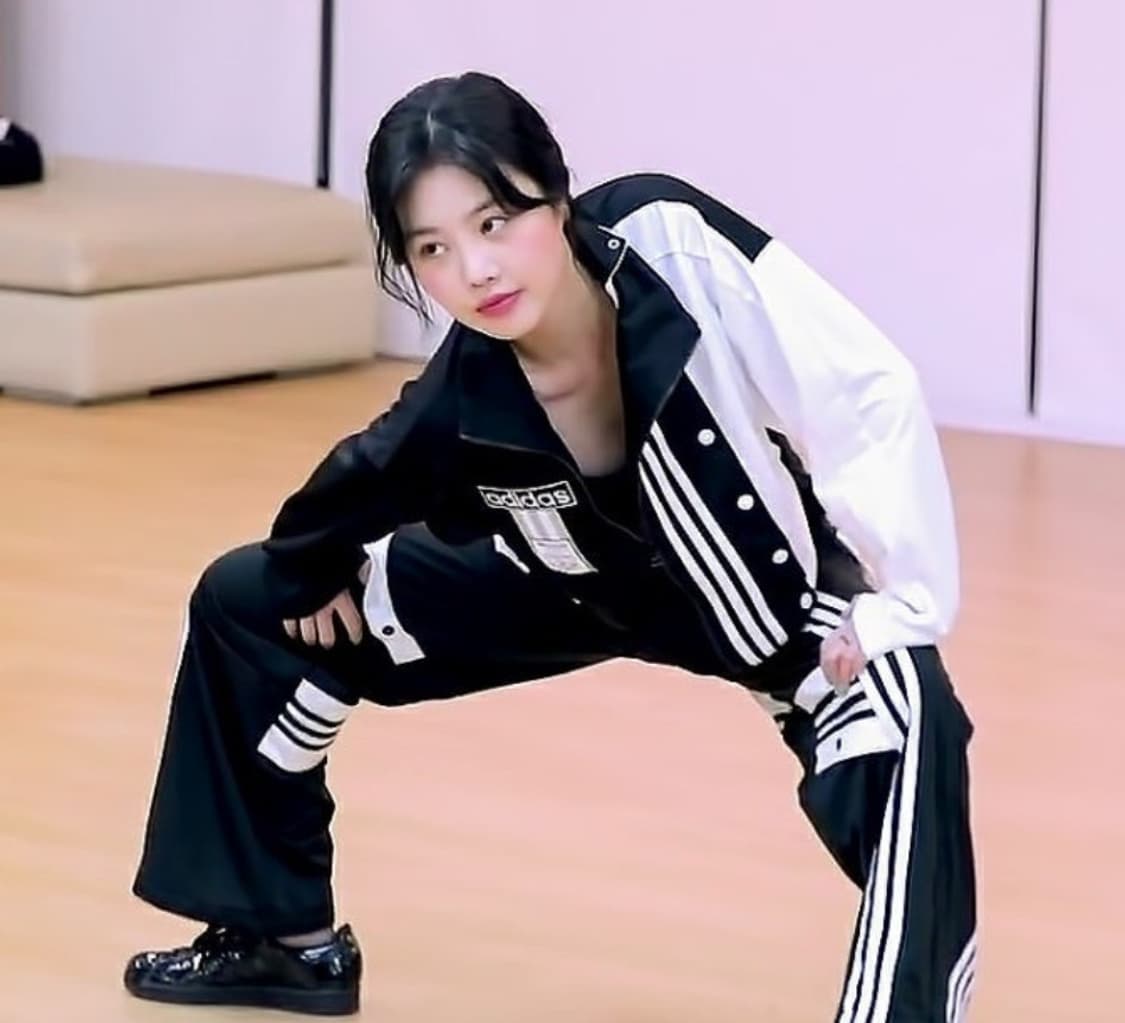 아디다스 다니엘카타리 트랙 팬츠 블랙 M (제니/손나은/수진 착용) 상품이미지4