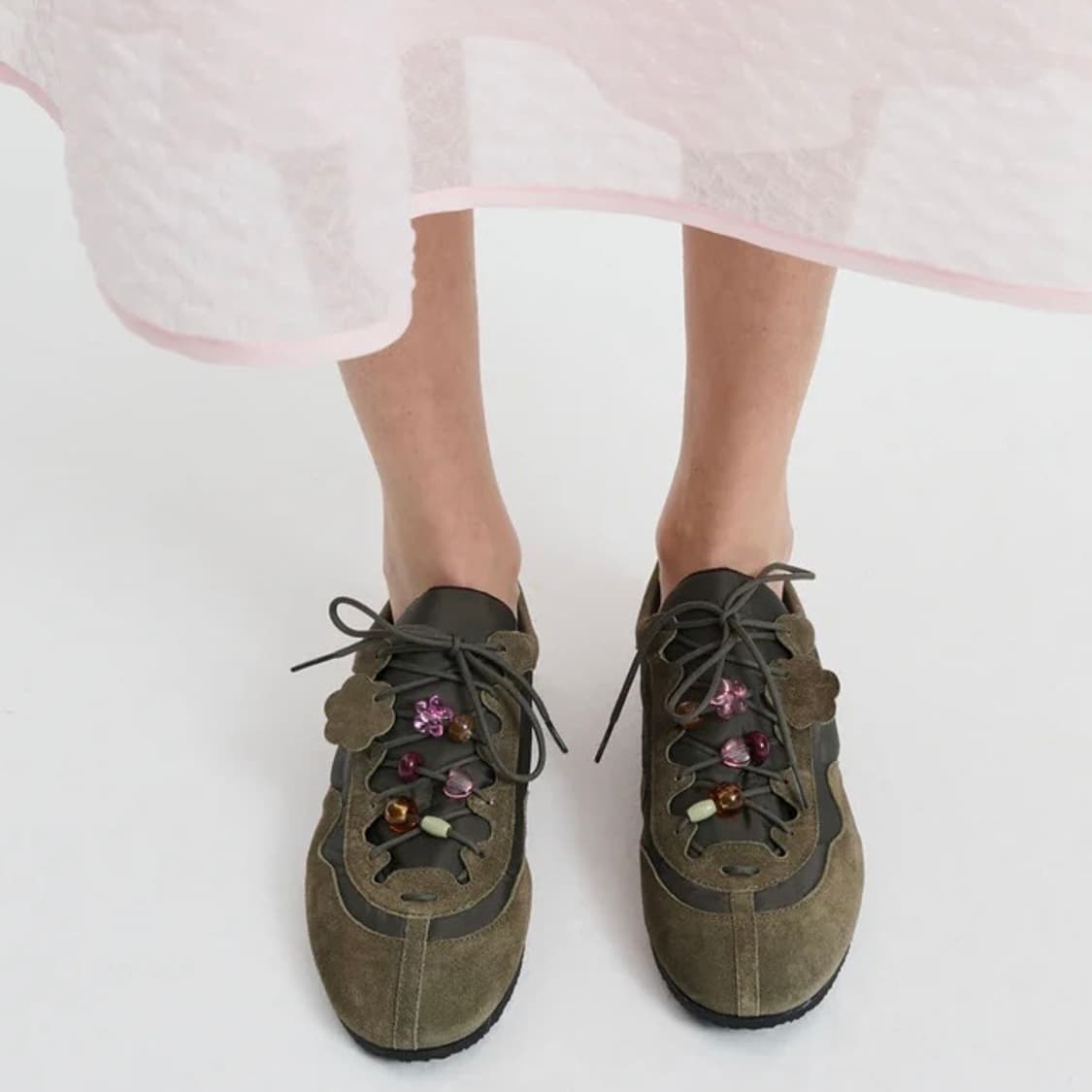 [36,37,38]세실리에 반센 26ss 비즈 슈즈/카키 상품이미지1