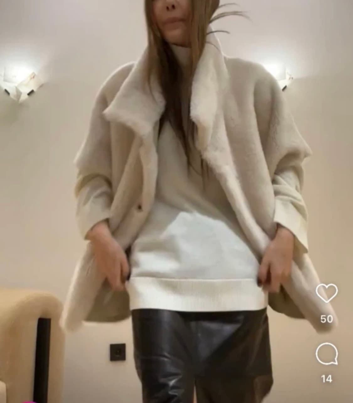 Whowhatwere. 라꼰 메리노울 시어링 케이프 상품이미지2